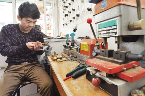 贵州开锁店为啥“牛号”频现 听开锁师傅讲什么锁最防盗